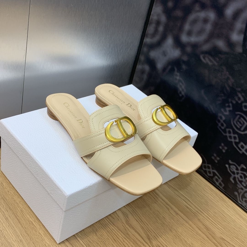 ch**an D*or slippers